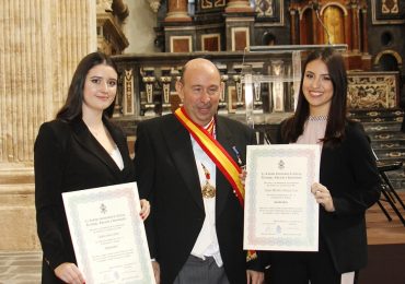 Andrea Serra y Susan Michelle Orellana, reconocidas como colaboradoras de la Muy Ilustre Academia Internacional de Ciencias, Tecnología y Humanidades